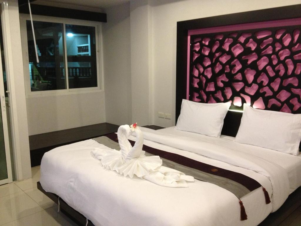 The Silk Hill Hotel Patong Phòng bức ảnh